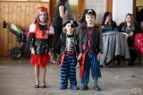 20170226211503_5G6H5191: Foto: Děti skotačily na karnevale v Křeseticích, tancovaly i soutěžily