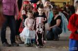20170226211504_5G6H5232: Foto: Děti skotačily na karnevale v Křeseticích, tancovaly i soutěžily