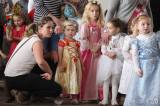 20170226211505_5G6H5239: Foto: Děti skotačily na karnevale v Křeseticích, tancovaly i soutěžily