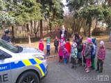 20170306204717_DSC_1078: Policisté besedovali s dětmi z Malešova, předvedli jim výstroj i služební pomůcky