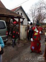 20170312105806_zandov079: Foto: Žandovský masopust v sobotu navštívil hned několik obcí v okolí