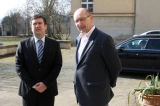 Předseda Poslanecké sněmovny Jan Hamáček při návštěvě Kutnohorska ocenil nemocnici v Čáslavi 