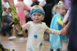 Foto: S dětmi v Bahně si na sobotním karnevale pohráli piráti