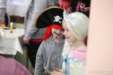20170318163646_5G6H0759: Foto: S dětmi v Bahně si na sobotním karnevale pohráli piráti