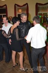 20170321093620_tup-pis152: Foto: Pátý reprezentační ples v Tupadlech zakončil letošní taneční sezonu