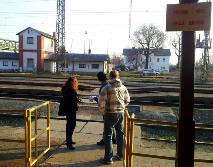 V rámci bezpečnostní akce „Železnice“ policisté uložili sedmnáct blokových pokut