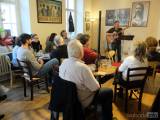 20170508091444_DSCF7491: Foto, video: Kutnohorskou kavárnu Blues Café pobavili Zdeněk Vřešťál a Lukáš Kratochvíl
