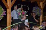 dsc_0571: Foto: V Podmokách si první srpnový večer parádně užili květinový ples