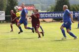 5g6h5493: Foto: Osobnosti z kultury a sportu dorazily do Zbraslavic hrát fotbal