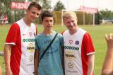 5g6h5618: Foto: Osobnosti z kultury a sportu dorazily do Zbraslavic hrát fotbal