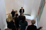 20170825103545_IMG_3626: Lotyšskou ministryni  Melbārde přívitali v Kutné Hoře prohlídkou galerie