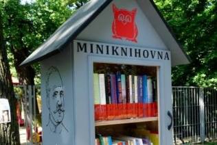 Další miniknihovnu otevřou v Ohradě