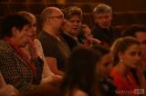 20171102084411_IMG_6798: Foto: Publikum kolínského divadla bavil ve středu zpěvák Ondřej Ruml
