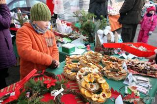 Rozsvícení vánočního stromu ve Zbraslavicích bude předcházet adventní trh