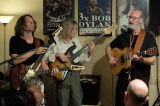 Foto, video: V Blues Café zahrála holandská skupina JOS an iz GEERAR