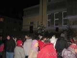 20171214092840_f4: Foto: Před budovou ZŠ T. G. Masaryka zněly vánoční koledy