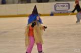 20171220135408_DSC_0413: Foto: Nejmladší členové čáslavského hokejového klubu si užili karneval na ledě