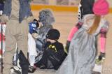 20171220135411_DSC_0451: Foto: Nejmladší členové čáslavského hokejového klubu si užili karneval na ledě