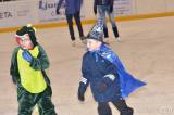 20171220135411_DSC_0458: Foto: Nejmladší členové čáslavského hokejového klubu si užili karneval na ledě