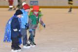20171220135414_DSC_0494: Foto: Nejmladší členové čáslavského hokejového klubu si užili karneval na ledě