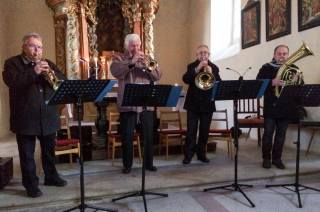 Na vánočním koncertě ve Sv. Janu t. Krsovicích zahrálo dechové kvarteto Brass Ansábl GB
