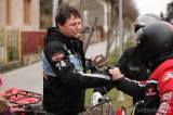 20180101150433_5G6H8959: Foto: Motorkáři z Čáslavi vyrazili do roku 2018 po jedné stopě