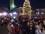 20180101200140_DSCN0105: Foto, video: Ohňostroj osvítil na Nový rok také náměstí Jana Žižky v Čáslavi
