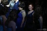 20180203095342_IMG_0745: Foto: Na plese ve Starých lázních převzali maturitní šerpy studenti kolínské Podnikatelky