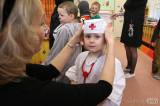 20180214130412_5G6H0138: Foto: Do MŠ Benešova II děti dorazily v maskách, školku zachvátil karneval