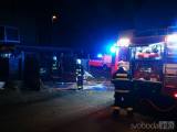 20180221101151_zruc107: Při požáru dvou automobilů ve Zruči nad Sázavou zasahovali také dobrovolní hasiči