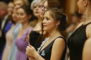 Foto: Čtvrtek patřil v MSD maturitnímu plesu českobrodského gymnázia