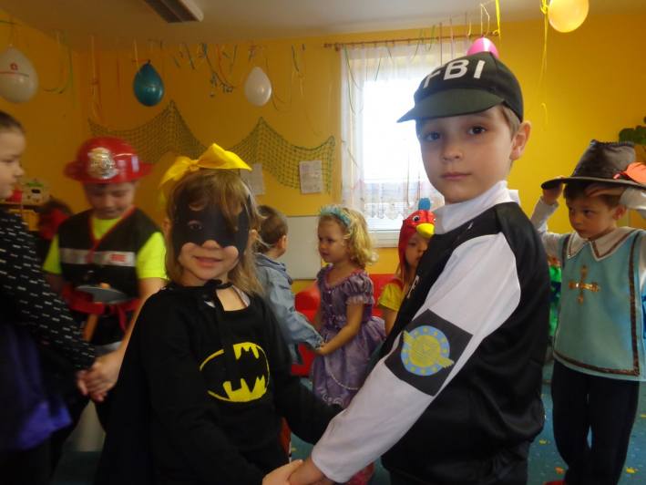 Foto: V křesetické školce děti dováděly na karnevale