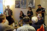 V kutnohorské kavárně Blues Café vystoupila skupina Jauvajs