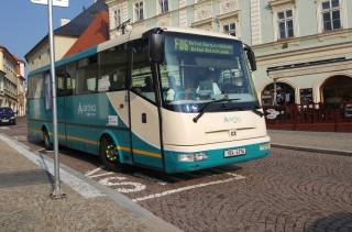 Autobusy MHD poprvé zajely do centra, spoje budou jezdit ve všedních dnech