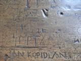 20180725074829_DSCN6894: Vandalům, kteří v kostele sv. Jakuba vyryli graffiti, patří poděkování