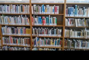 S balením školních učebnic pomůže kolínská knihovna
