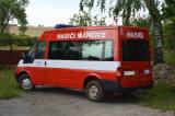 20180828214652_mancice4: Sbor dobrovolných hasičů Mančice díky Nadaci Agrofert pořídil starší dopravní vůz Ford transit