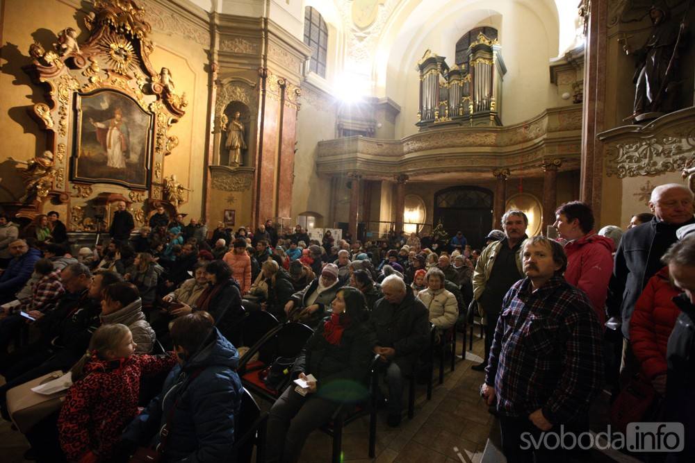 Foto: Na „Vánočním koncertu“ v kostele sv. Jana Nepomuckého vystoupili žáci ZUŠ Kutná Hora