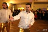 20190203015633_5G6H7856: Foto, video: Sportovní ples TJ Sokol Paběnice okořenilo neotřelé předtančení fotbalistů!