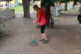 img_0193: Park U Tří pávů v centru Kutné Hory se díky dobrovolníkům z Foxconnu stal ještě lepším místem