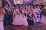20190224134612_BaixingDesingPhoto00017: Foto: Svůj ples si v MSD užili maturanti kolínských Spojů