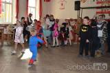 20190226232935_DSC_0099: Foto: Děti na tupadelském karnevale pobavil čaroděj Emča!