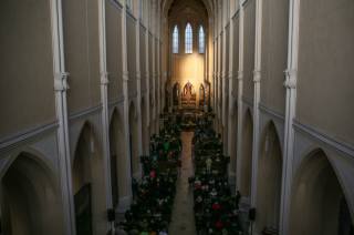 Foto: Jarní rovnodennosti v Sedlecké katedrále letos konečně přálo počasí