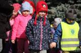 20190321134458_5G6H9411: Foto: Zima je definitivně pryč, děti z MŠ Benešova II vynesly Moranu a odemkly jaro!