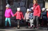 20190321134500_5G6H9447: Foto: Zima je definitivně pryč, děti z MŠ Benešova II vynesly Moranu a odemkly jaro!
