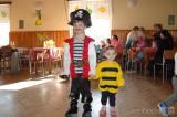 20190326201258_42: Foto: Piráti obsadili paběnickou sokolovnu, s dětmi si na karnevale pohráli a zasoutěžili