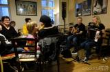 20190413203123_DSCF4228: Foto: V kutnohorské kavárně Blues Café zahrálo Petra Börnerové Trio