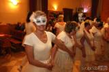 20190421011213_5G6H3884: Foto: Fialkový ples pozdravily žlebské ženy klasickým baletem „Labutí jezero“