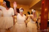 20190421011214_5G6H3912: Foto: Fialkový ples pozdravily žlebské ženy klasickým baletem „Labutí jezero“