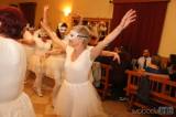 20190421011214_5G6H3939: Foto: Fialkový ples pozdravily žlebské ženy klasickým baletem „Labutí jezero“